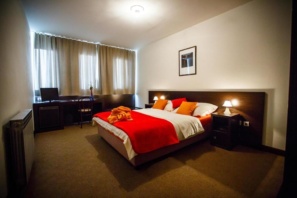 Hotel Sv. Mihovil Trilj Quarto foto